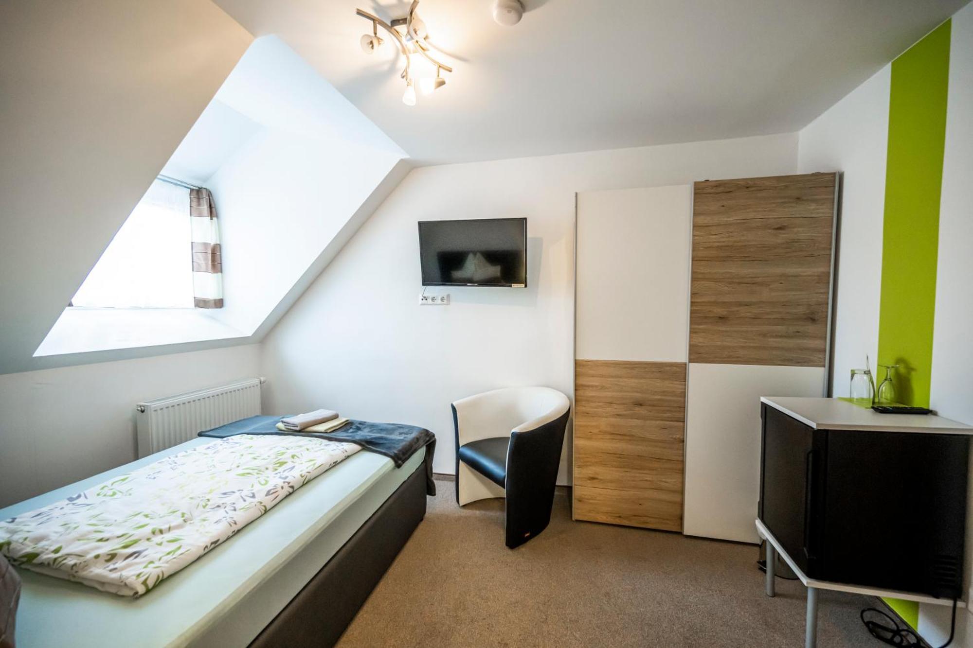 Die Schlafstube - Bed & Breakfast Zeltweg Exterior foto