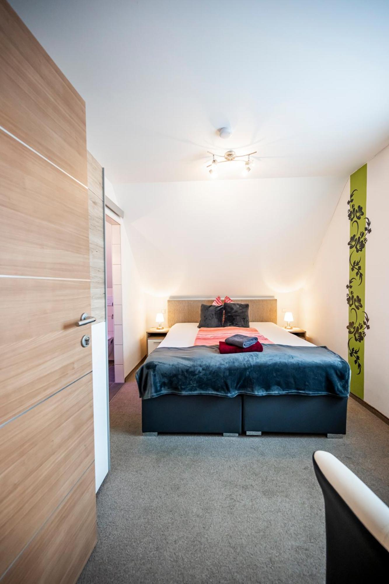 Die Schlafstube - Bed & Breakfast Zeltweg Exterior foto